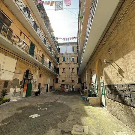 Orange Heart Oda ve Kahvaltı Napoli